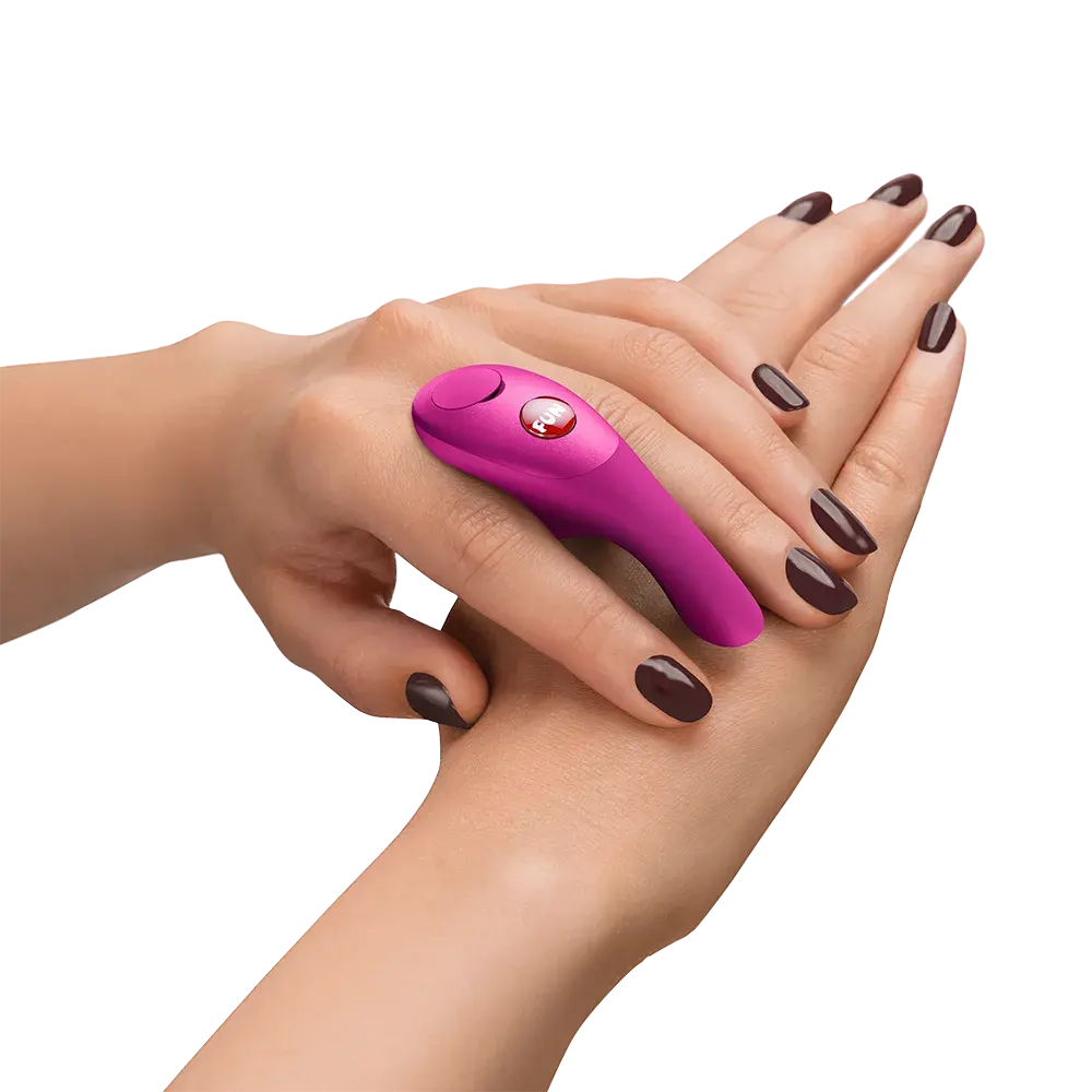 https://sexshopred.com/wp-content/uploads/2026/05/be-one-magenta-vibrator-elde-kullanim.png